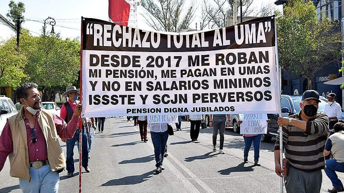 jubilados marchan contra los UMAs